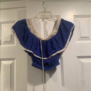 Blue crop top size medium